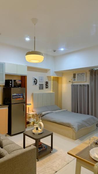 Studio Suite Near Venice Grand Canal Mall, Rezervați Hotel Hoteluri în Luzon cu piscină, Piscină