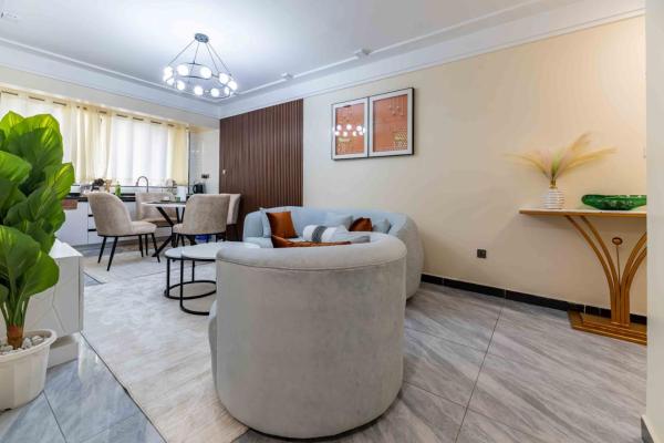 Elegant classy apartment with swimming pool ,fully equipped gym ,child play area and close proximity to shopping malls and great breathtaking views, Rezervați Apartament Nairobi Nairobi