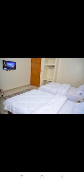 Ra ankh pyramid inn, Rezervați  Hoteluri în Cairo Governorate cu parcare, Parcare