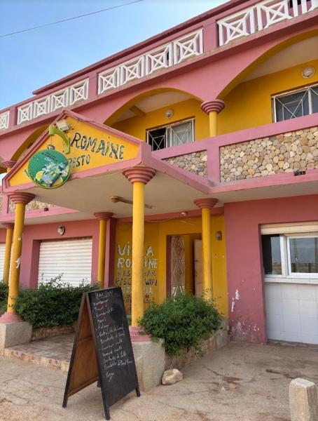 Villa Romaine, Rezervați  Hoteluri în Toubab Dialaw cu piscină, Piscină