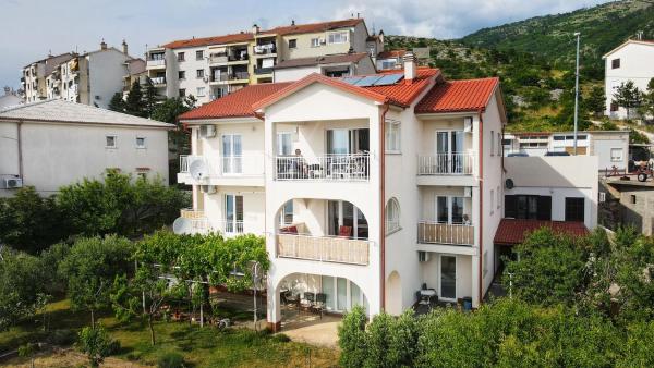 Apartments Antonio 2, Rezervați Apartament Hoteluri în Kvarner cu parcare, Parcare