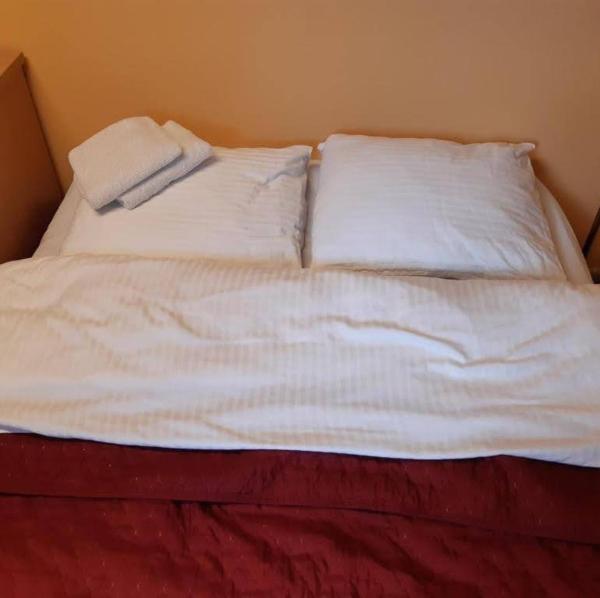 Forrent-ee, Rezervați  Hoteluri în Pärnumaa cu parcare, Parcare