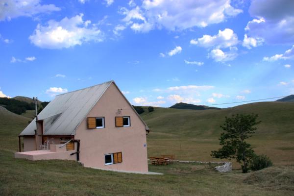 Villa Marija, Rezervați  Hoteluri în Zabljak County cu parcare, Parcare