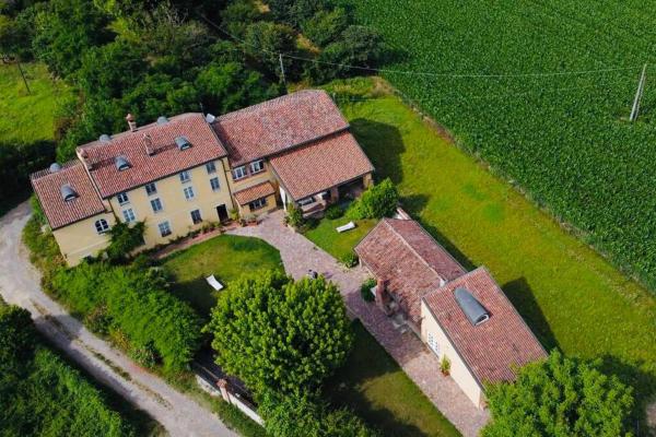 La casa nei campi, Rezervați  Hoteluri în Caviaga cu piscină, Piscină