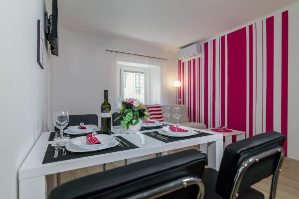 Apartments Trend 2, Rezervați Apartament Hoteluri în Kvarner cu parcare, Parcare