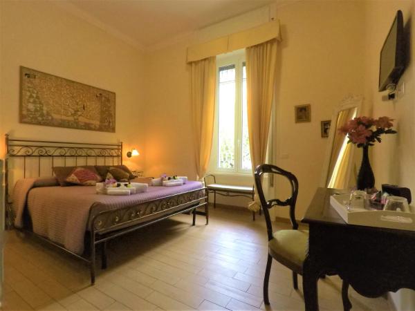 Tuccis Roma Guest House, Rezervați Bed and Breakfast Hoteluri în Lazio cu parcare, Parcare