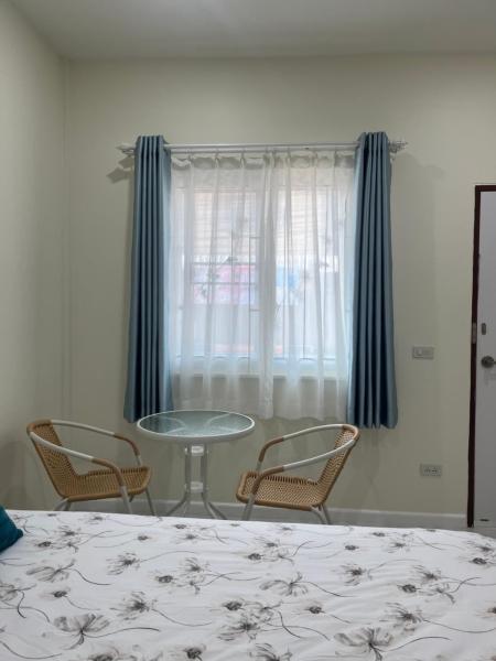 529 Cozy rooms, Rezervați  Hoteluri în North-Eastern Thailand cu parcare, Parcare