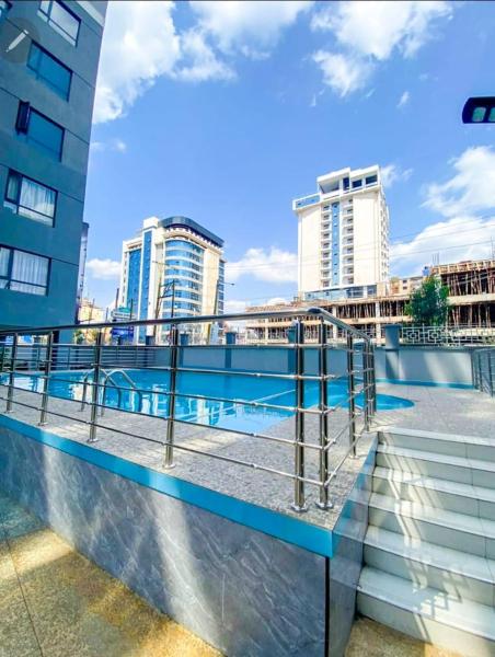 classy executive one bedroom apartment with swimming pool, fully equipped gym ample parking space and amazing scenic views, Rezervați Apartament Hoteluri în Nairobi cu piscină, Piscină