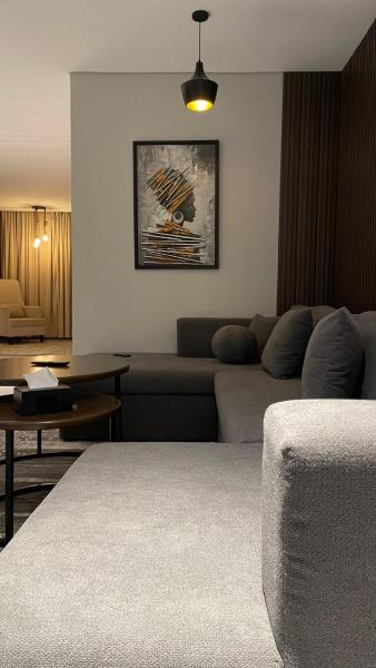 AVENAIR LUXURIOUS EXECUTIVE APARTMENTS By ALVIS SUITE, Rezervați Apartament Hoteluri în Lahore cu piscină, lângă Vogue Towers, Piscină