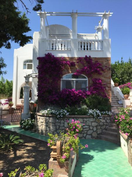 Villa Croce Anacapri, Rezervați  Anacapri Insula Capri