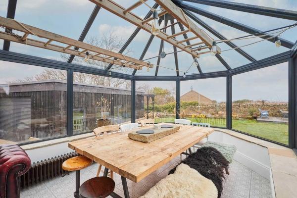 The Churchside Villa, Rezervați  Hoteluri în Yorkshire Moors cu parcare, Parcare