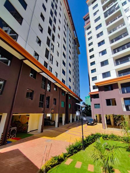 serene stays apartment with fully equipped gym , heated swimming pool ,private parking space and amazing scenic views, Rezervați Apartament Hoteluri în Nairobi cu piscină, Piscină