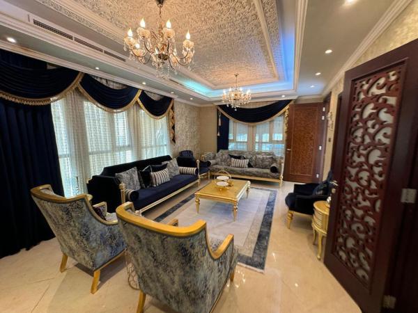 Luxury Royal Villa with 7 Master Suites, Rezervați  Ajman Emiratele Arabe Unite