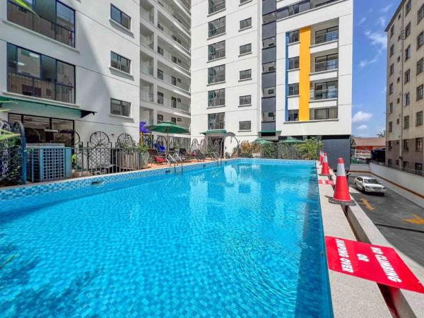 The royal executive retreat residencies which offers a modern luxurious lifestyle in kilimani, Rezervați  Hoteluri în Nairobi cu piscină, Piscină