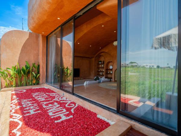 Sajeeva Private Villa Honeymoon - Brand New, Rezervați  Hoteluri în Bali cu parcare, Parcare