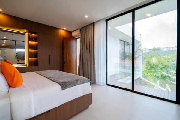 3BR Moonlight - Brand New Villa in Kerobokan, Rezervați  Hoteluri în Badung cu piscină, Piscină