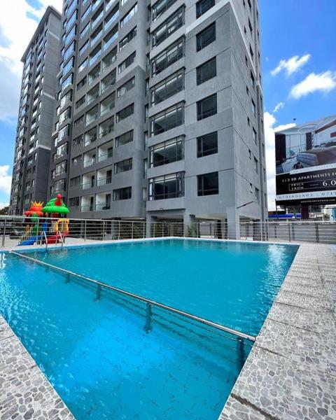 executive fully furnished three bedroom apartment in kilimani with swimming pool,fully fitted gym ,child play area ,high speed WIfi and other modern facilities to give you comfort and luxury, Rezervați Apartament Hoteluri în Nairobi cu piscină, Piscină
