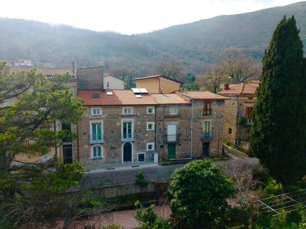 La Casa Di Nonna, Rezervați  Licusati Campania