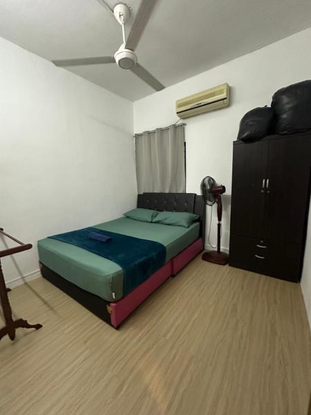 Budget Homestay nearby Pantai Hospital Airport Penang Bayan Lepas, Rezervați  Bayan Lepas Penang