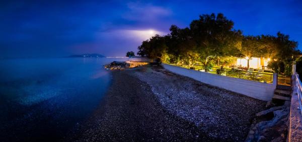 Paradise Beachside Villa, Rezervați  Dhiminión Corinthia