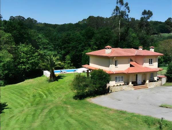 Villa Santa Ana, Rezervați  Hoteluri în Regules cu piscină, Piscină