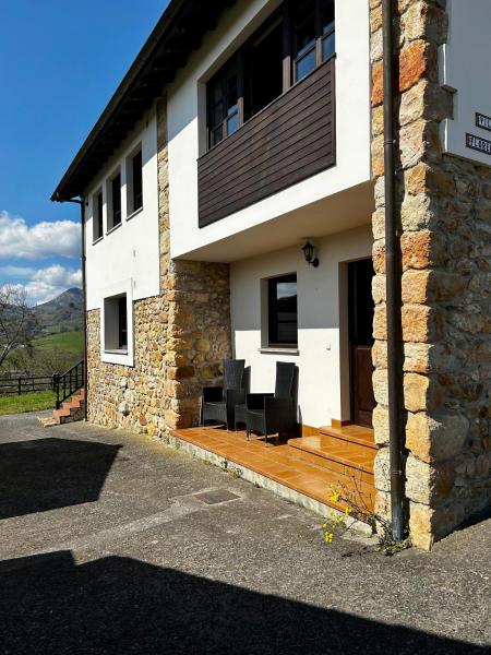 Casa de Aldea La Maestra, Rezervați  Arriondas Asturias