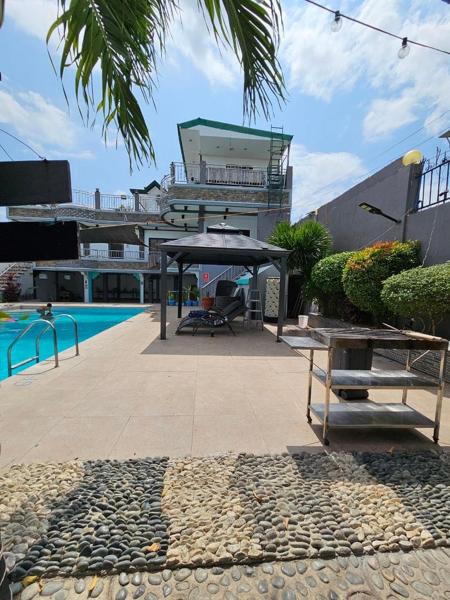 Crestscente Skye Villa Resort, Rezervați  Hoteluri în Pañgil cu parcare, Parcare