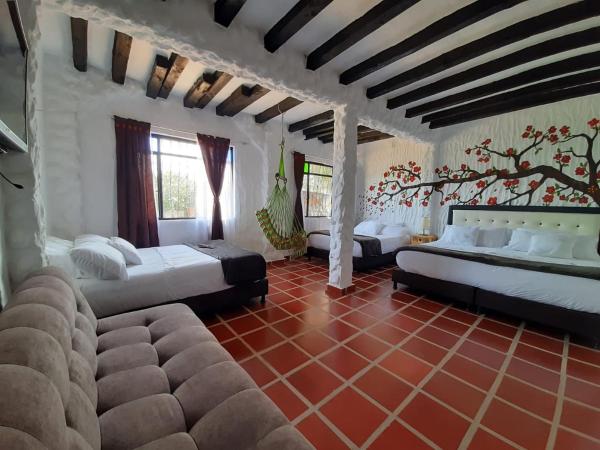 Villa Luisa, Rezervați Hotel Hoteluri în Boyacá cu parcare, Parcare