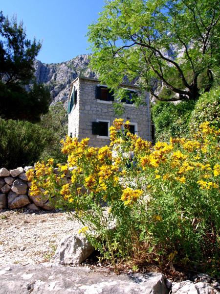Holiday Home Dalmatinska Kuća, Rezervați Casă de vacanță Makarska Biokovo Nature Park