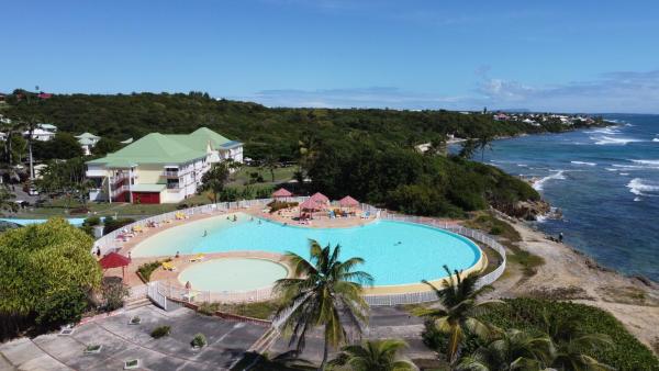 LeLagon Vue Mer, Pieds dans leau, Rezervați Apartament Hoteluri în Grande-Terre cu parcare, Parcare